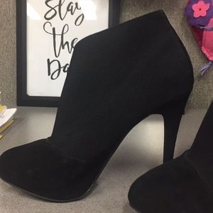 NEW! Jessica Simpson Ankle Booties size 8.5